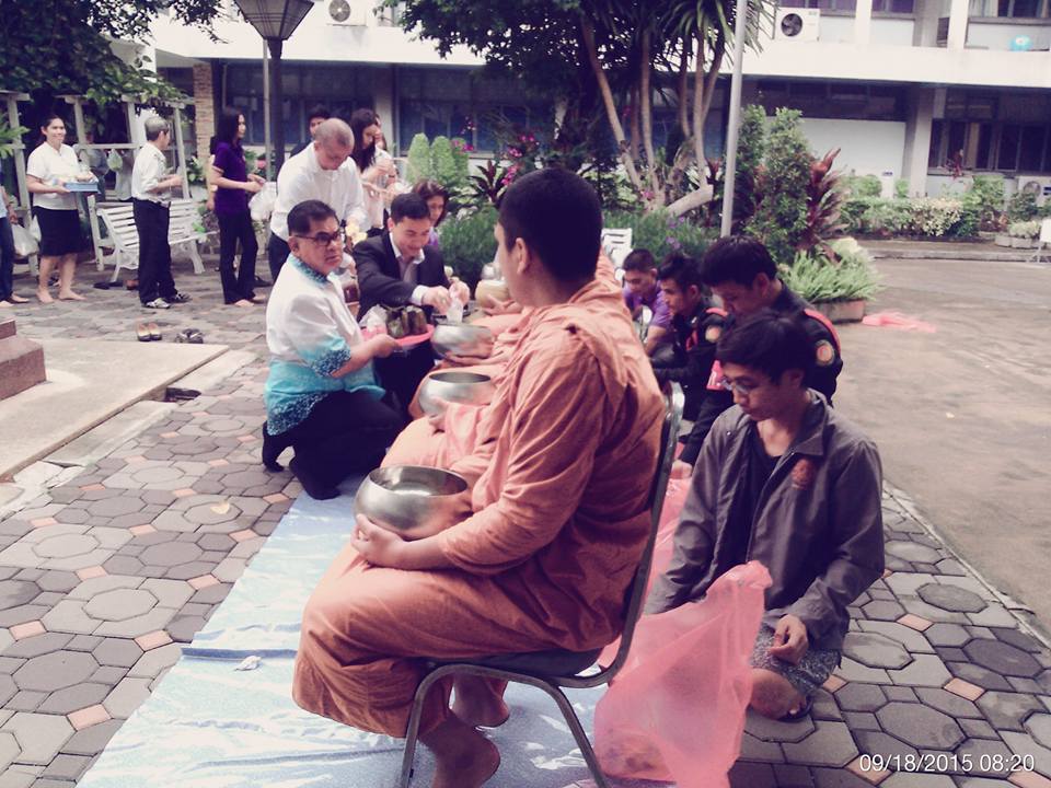 11226012_557502734398795_6930764321876590755_n